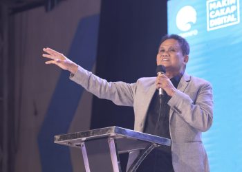 “Gebyar UMKM di Alun-alun Barru, Bupati Suardi Saleh Tekankan Pentingnya Literasi Digital”