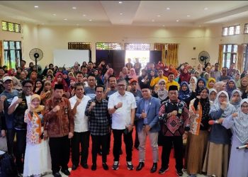 Pemimpin Pendidikan Berdaya: Sekda Barru Buka Talkshow di ITBA Al-Ghazali Barru”