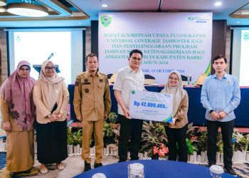 Bupati Barru Buka Rakor Upaya Peningkatan UCJ Dan Jaminan Sosial Jamsostek Bagi Anggota KOPRI