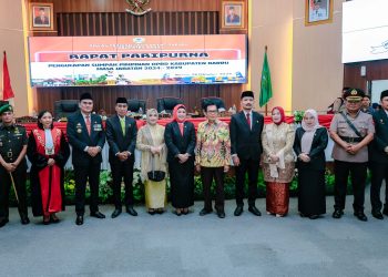Bupati Hadiri Pelantikan Dan Pengucapan Sumpah PimpinanDPRD Barru