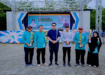 Bupati Barru Suardi Saleh Hadiri Senam Bersama Tenaga Kesehatan dalam Peringatan HKN Ke-60