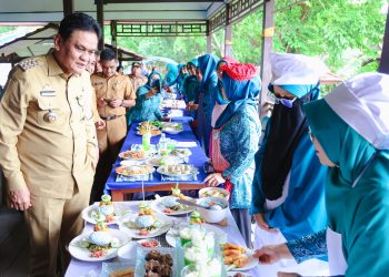 Bupati Barru Membuka Maroaki Festival Memasyarakatkan Makan Ikan