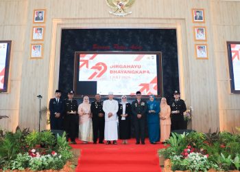 Bupati Barru Andi Ina Kartika Sari, SH., M.Si., Hadiri Upacara Hari Bayangkara Ke-79 Tingkat Kabupaten Barru