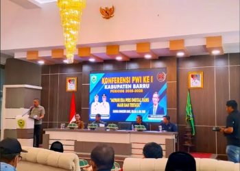 Secara Resmi Konferensi PWI I Kabupaten Barru Periode 2025–2028 Dibuka langsung olehWakil Bupati Barru Dr. Ir. Abustan Andi Bintang, M.Si.