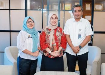 Pemkab Barru & Bulog Parepare Gelar Penyaluran Bantuan Beras 20 Kg untuk 12.000 KPM