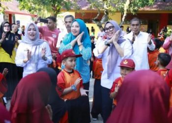 Bupati Barru Semangati 579 Siswa SDN 1 di Pagi Ceria Hari Anak Nasional 2025