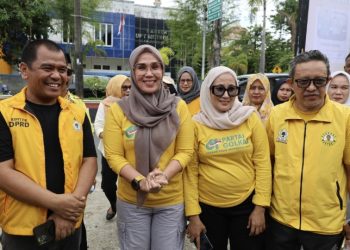 Bupati Barru Tinjau Pasar Murah Golkar, Disambut Antusias Warga