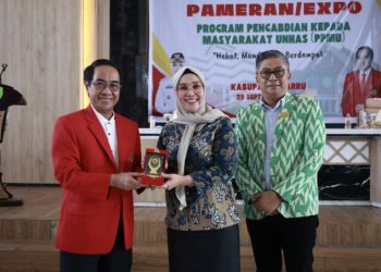 Bupati Barru Andi Ina Buka Expo PPMU Unhas 2025 di Mal Pelayanan Publik