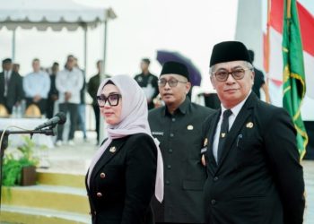 Di Bawah Rintik Hujan, Barru Tulis Sejarah Baru Pelantikan Pejabat Struktural