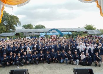 Bupati Andi Ina Kukuhkan Pengurus Karang Taruna se-Barru dan Buka SKBKT 2025 di Desa Nepo