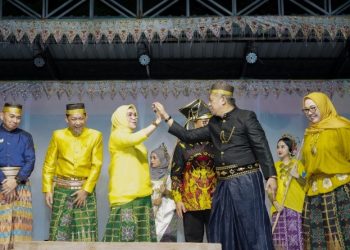Bupati Andi Ina Resmi Buka Festival Budaya Toberu XIV dan Aksara Lontara VI di Barru