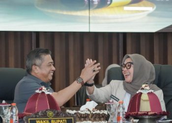 Bupati Barru Serahkan Raperda APBD 2026 dalam Rapat Paripurna DPRD