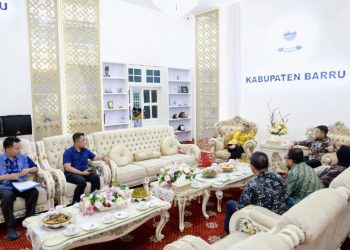 Bupati Barru Terima Audiensi Ketua PN Baru, Bahas Penguatan Kolaborasi Pelayanan Publik
