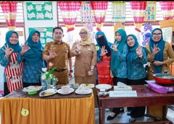 Bupati Barru Buka Festival Maroaki, Dorong Budaya Makan Ikan dan Penguatan Ekonomi Perikanan