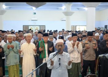 Polres Barru Gelar Salat Gaib untuk Korban Bencana di Sumatera dan Erupsi Semeru