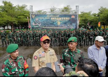 Wabup Barru Hadiri Pelepasan Pleton Beranting Yudha Wastu Pramuka Jaya TA 2025 di Alun-Alun Kota Barru