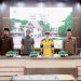 Pemkab Barru Serahkan Alsintan 2025, Tegaskan Komitmen Dukung Swasembada Pangan Nasional