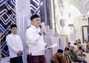 Peringati Isra Mi’raj, Wabup Barru Resmi Kukuhkan Pengurus Masjid Baiturrahman H. Lawe
