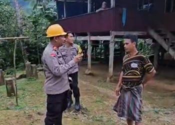 Kapolsek Pujananting Respons Cepat Datangi Kampung Mammekke yang Masih Terisolir