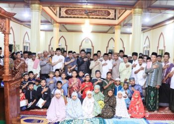 Tarawih Bersama di Masjid Nurul Aini, Ananda Fauzi Harahap Ingatkan Bahaya Hoaks dan Penipuan Online