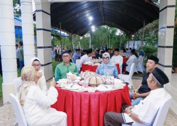 Wabup Barru Abustan A. Bintang Gelar Buka Puasa Bersama, Ribuan Warga Hadiri di Rujab Wakil Bupati
