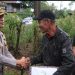 Kapolres Barru Serahkan Bantuan untuk Korban Kebakaran di Lasitae, Wujud Kepedulian Polri