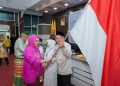 Bupati Andi Ina Lepas 164 Jamaah Calon Haji Barru, Suasana Haru Iringi Keberangkatan