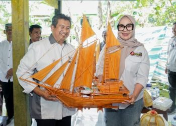 Andi Ina Resmikan Jalan Rabat Beton Rp2,1 Miliar di Desa Lipukasi