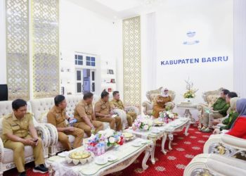 Bupati Barru Sambut KKN Profesi Kesehatan Unhas, 385 Mahasiswa Siap Mengabdi di 40 Desa
