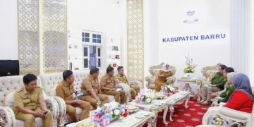 Bupati Barru Sambut KKN Profesi Kesehatan Unhas, 385 Mahasiswa Siap Mengabdi di 40 Desa