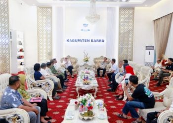 BRI Kucurkan Rp300 Juta untuk Pengembangan Wisata Pasir Putih Batupute Barru
