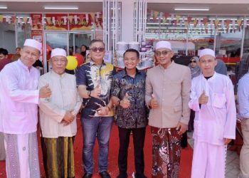 Wabup Barru Resmikan Nganro Mart di Lampoko, Dorong UMKM dan Ekonomi Lokal Tumbuh