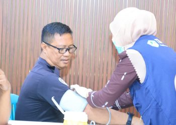 Sambut Hari Bhayangkara ke-80, Polres Barru Gelar Pemeriksaan Kesehatan Gratis untuk Warga dan Personel