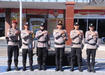 Kapolres Barru Beri Penghargaan kepada 6 Personel Berprestasi, Apresiasi Kinerja dan Dedikasi Anggota