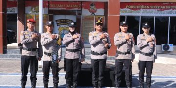 Kapolres Barru Beri Penghargaan kepada 6 Personel Berprestasi, Apresiasi Kinerja dan Dedikasi Anggota
