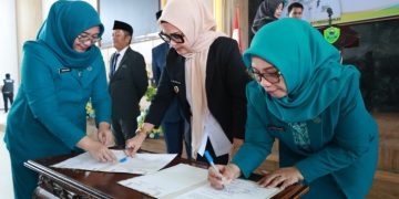 Bupati Andi Ina Kukuhkan Pengurus TP PKK Kecamatan dan Kelurahan se-Barru, Tekankan Kerja Nyata untuk Masyarakat