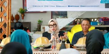 Bupati Andi Ina Tinjau Pelatihan Menjahit TMT Kemenaker, Dorong Lahirnya Wirausaha Baru di Barru