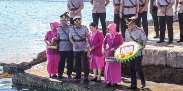 Sambut Hari Bhayangkara ke-80, Polres Barru Gelar Ziarah dan Tabur Bunga untuk Pahlawan
