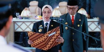 Bupati Andi Ina Lantik 11 Kepala Desa Terpilih, Tekankan Amanah dan Pelayanan untuk Rakyat
