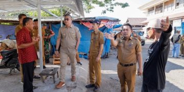 Wabup Abustan Tinjau Pasar Pekkae, Perintahkan Akses Utara Dibuka Kembali