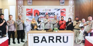 AKBP Ananda Fauzi Harahap Lepas 19 Atlet INKANAS Polres Barru Menuju Piala Kapolda Sulsel