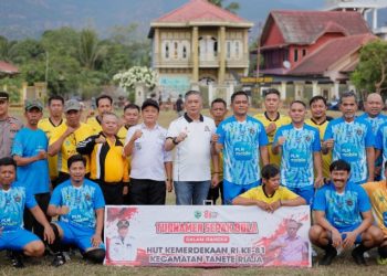 Wabup Barru Buka Rangkaian HUT RI Ke-81 di Tanete Riaja, Apresiasi Antusiasme Masyarakat