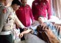 Wujud Kepedulian, Sidokkes Polres Barru Kunjungi Anggota yang Jalani Pemulihan Pascabedah
