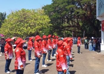 Semarak HUT RI ke-81, Kelurahan Sumpang Binangae Ikut Meriahkan Gerak Jalan di Barru