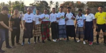 Unik! Pakai Sarung, Tim KONI Barru Taklukkan Tim Asisten III Lewat Adu Penalti
