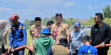 Kapolres Barru Salurkan Bantuan Air ke 20 Hektare Sawah Terdampak Kekeringan di Balusu