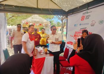 Wabup Abustan Semarakkan Lomba Tradisional, Ajak Warga Bayar PBB via QRIS