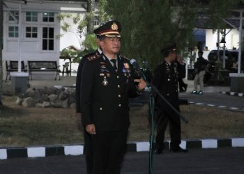 Kapolres Barru Pimpin Upacara Taptu HUT ke-81 RI, Pawai Obor Berlangsung Khidmat dan Lancar