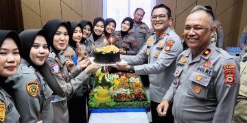 Pimpin HUT ke-78 Polwan, Kapolres Barru Tekankan Profesionalisme dan Integritas
