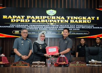 Bupati Barru Serahkan Ranperda Perubahan APBD 2026 ke DPRD